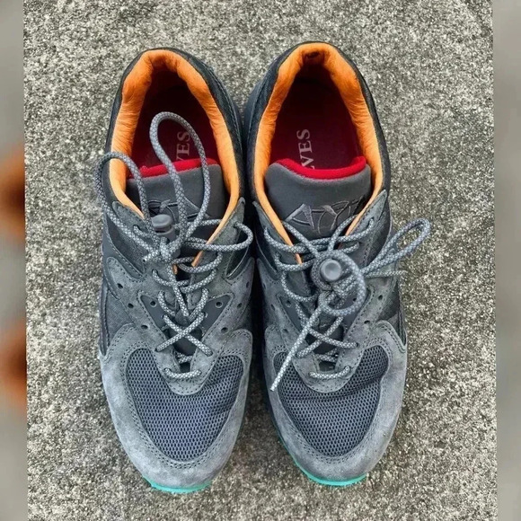 SAUCONY ORIGINALS X RAISED BY WOLVES AYA "ASPHALT JUNGLE" - Picture 5 of 10